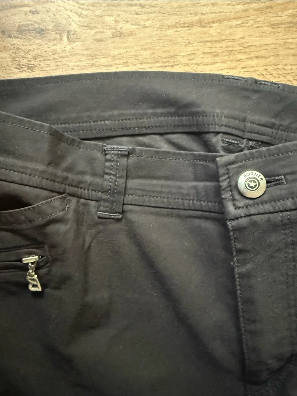 Bogner Women’s Black Golf Bermuda Shorts Stretch Performance Luxury‎ EU 40 US 10